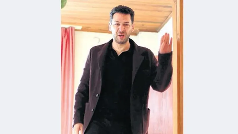 MURAT YILDIRIM’IN PERFORMANSI İZLEYİCİLERİ DUYGULANDIRDI